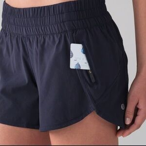 lululemon athletica Women's black trackers  Shorts size 10